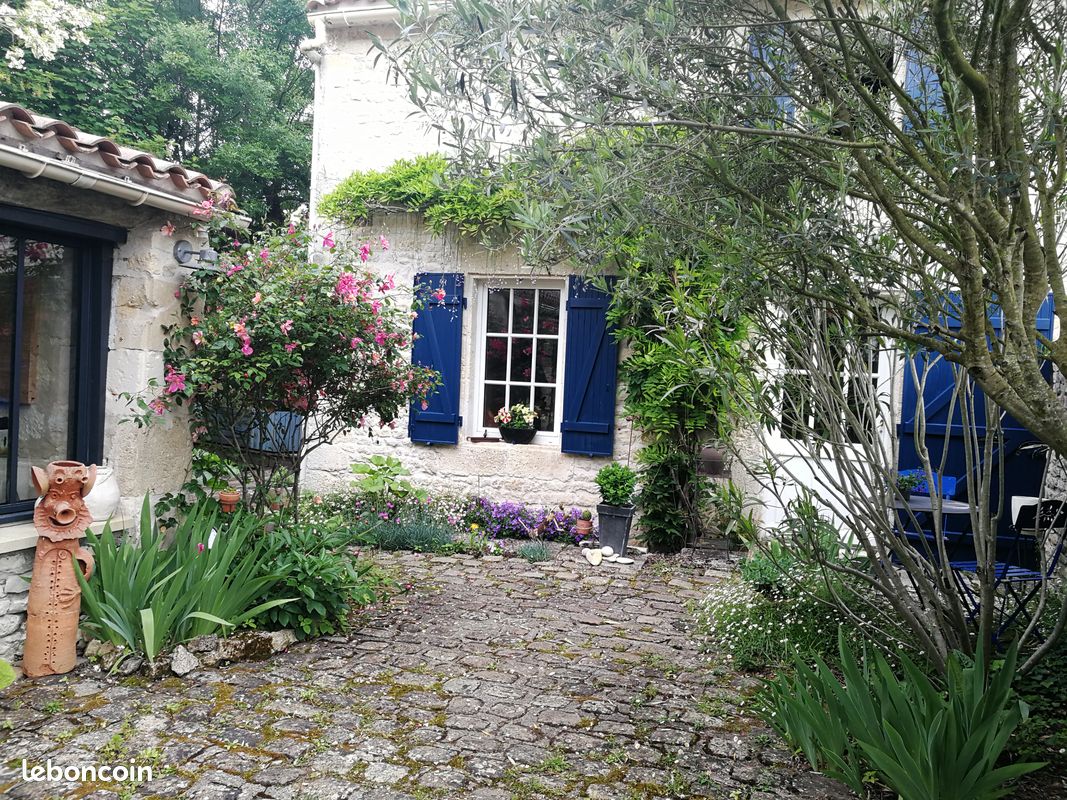 Maison 5 pièces 120 m² · à Saint-Christophe · 120 m² · 315 000 €