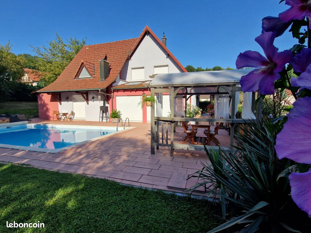 Maison 8 pièces 180 m² · à Hirsingue · 180 m² · 520 000 €