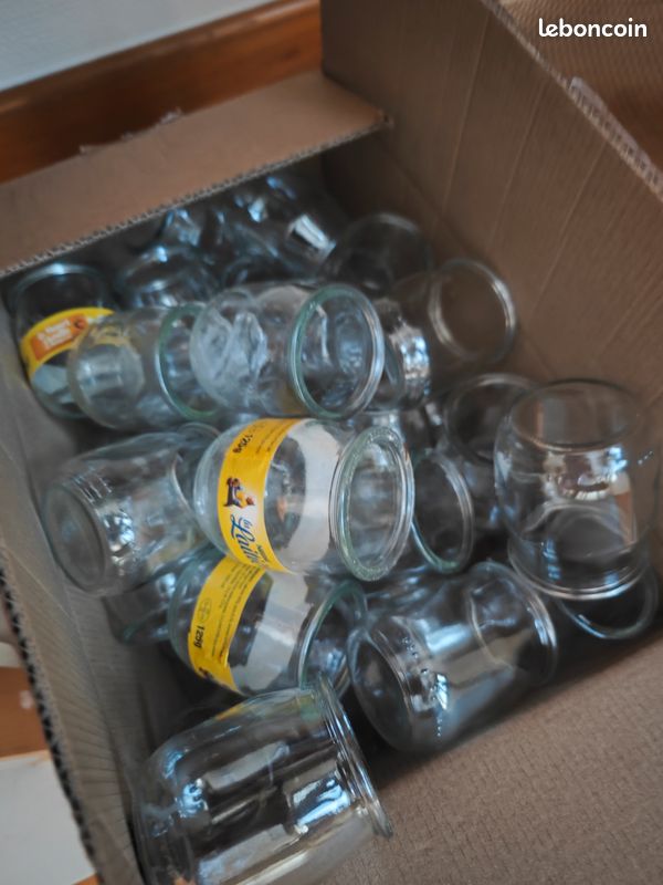 Pots en verre (image 1)