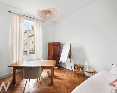 Appartement 560 000 € - 145 m²