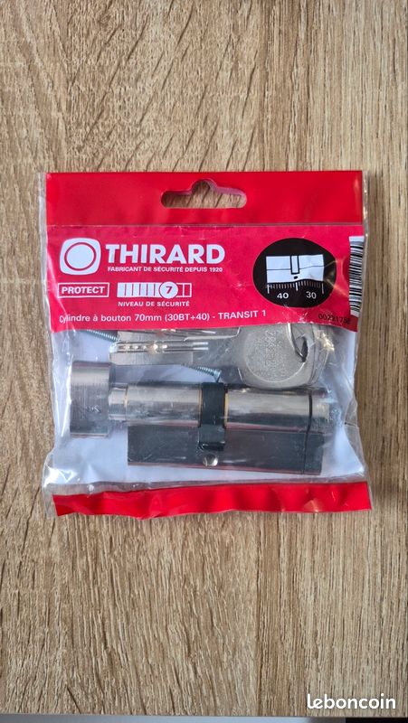 Cylindre Serrure Thirard Transit 1 (45x50 mm) – 4 Clés réversibles + Carte - Bricolage Cylindre Serrure Thirard Transit 1 (45x50 mm) – 4 Clés réversibles + Carte - Bricolage