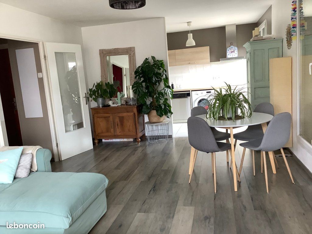 Appartement 3 pièces 63 m² · à Faches-Thumesnil · 63 m² · 980 €/mois