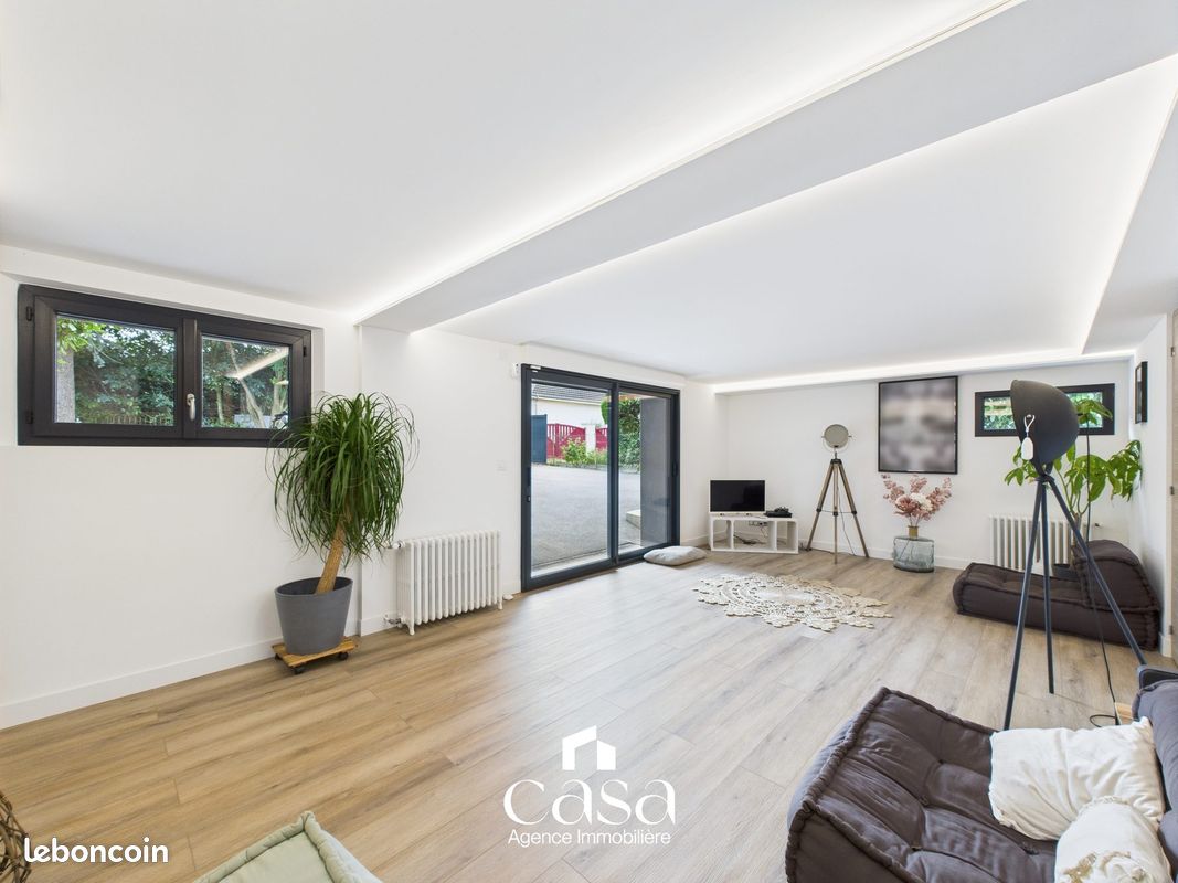 Maison 9 pièces 210 m² (image 10)