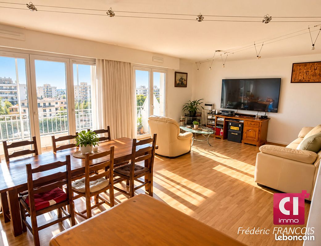 Appartement 5 pièces 105 m² · à Toulon · 105 m² · 210 000 €