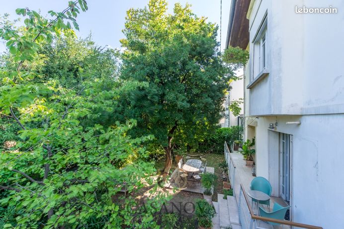 Maison 7 pièces 223 m² — 12