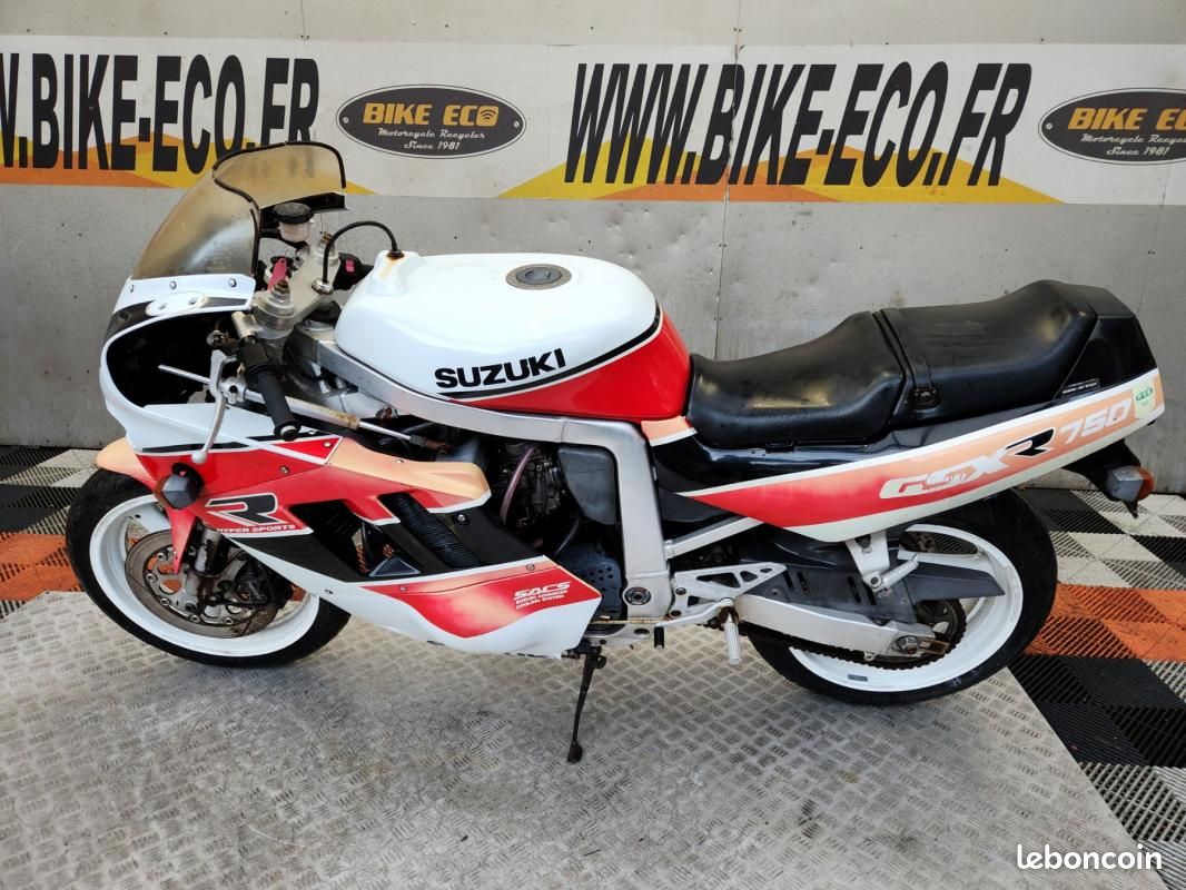 Suzuki GSX-R 750 (61579) Motos