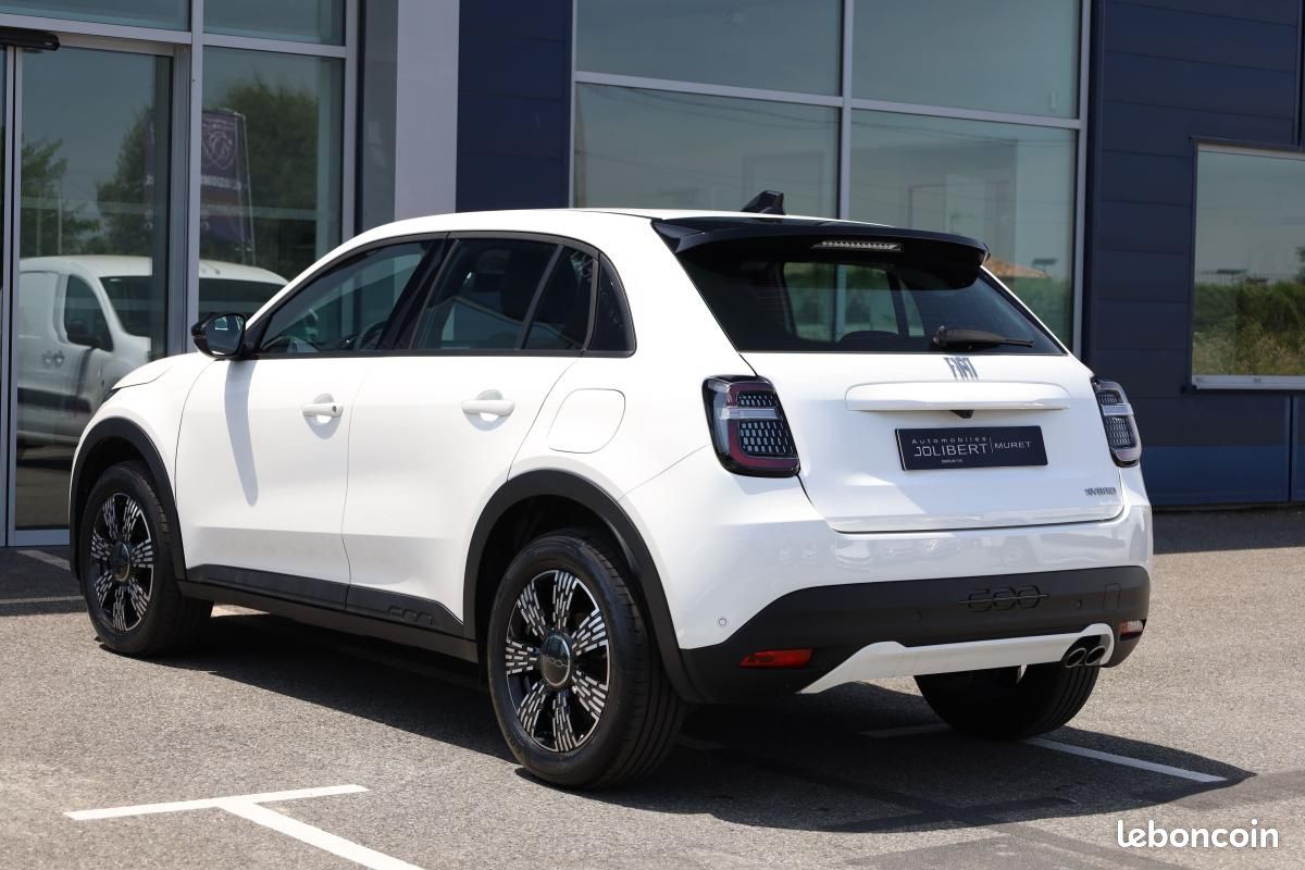 Fiat 600 1.2 Hybrid Turbo, 145ch, Pop, e-DCT6, Jantes alliage (image 4)