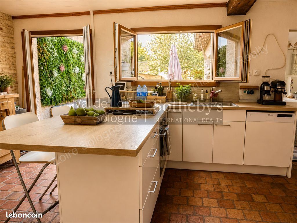 Maison 6 pièces 189 m² · à Orléans · 189 m² · 420 000 €