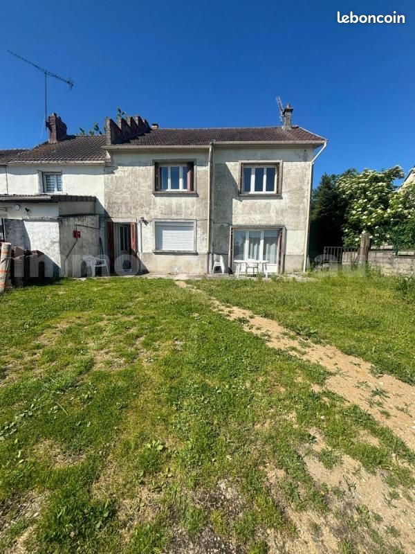 Maison 5 pièces 118 m² · à Oissery · 118 m² · 230 000 €