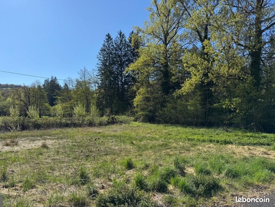 Terrain 798 m² Montrozier · 60 000 €