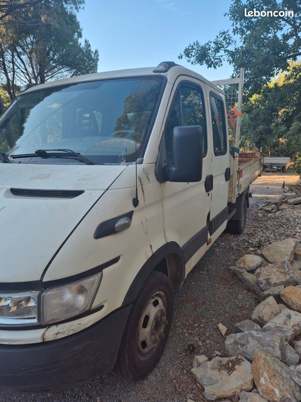 IVECO BENNE 35C13 double cabine (image 2)