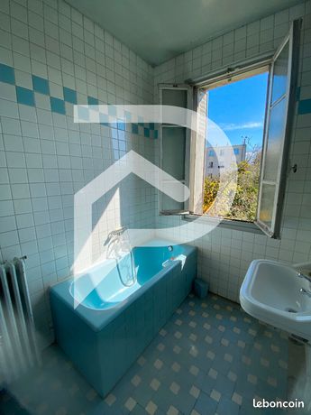 https://img.leboncoin.fr/api/v1/lbcpb1/images/27/a3/ae/27a3ae7493899ba411067c053997f0e4052e6e3d.jpg?rule=ad-image