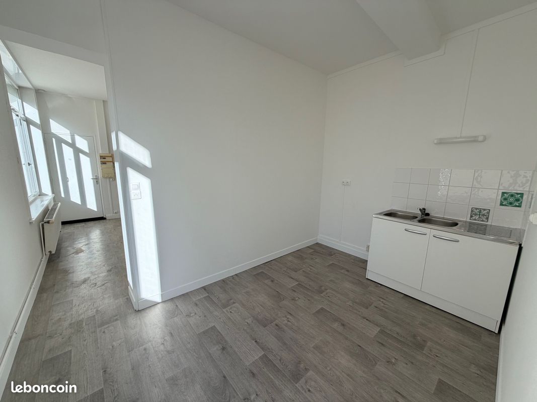 Appartement 1 pièce 39 m² · à Condé-sur-l'Escaut · 39,4 m² · 467 €/mois