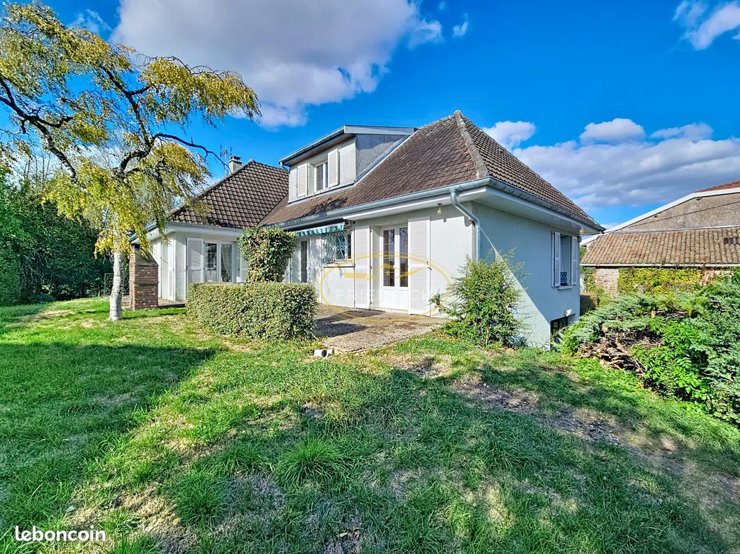 Maison 5 pièces 142 m² · à Demange-Baudignécourt · 142 m² · 140 000 €