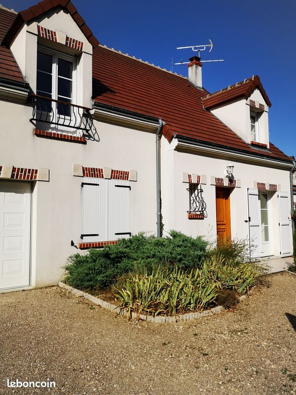 Maison 7 pièces 135 m² · à Châteauneuf-sur-Loire · 135 m² · 1 150 €/mois