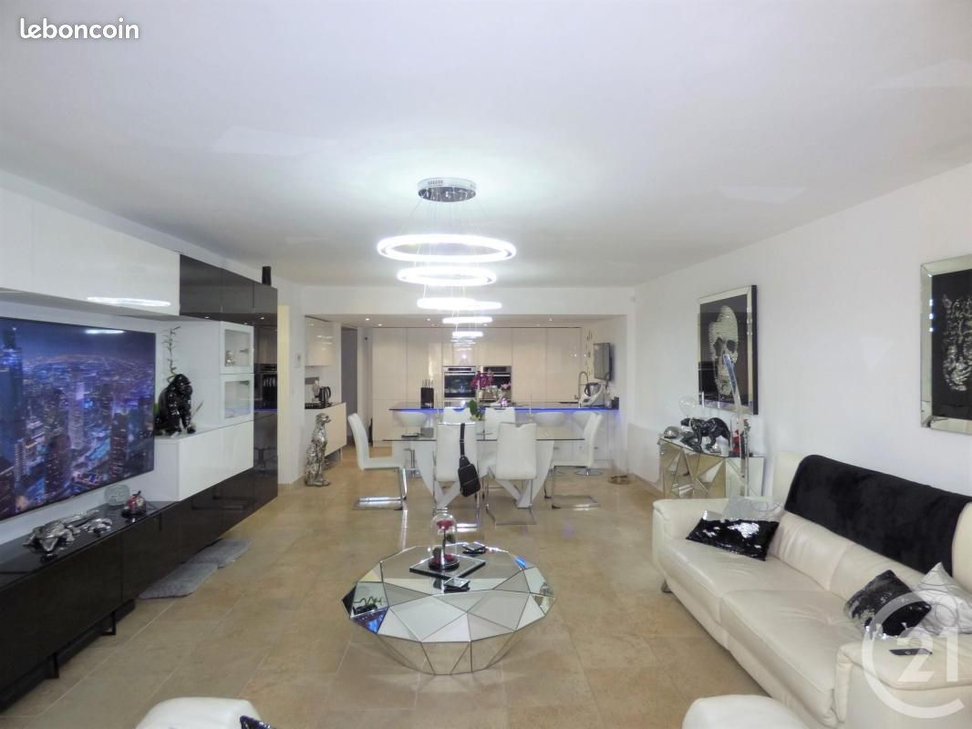 Maison 6 pièces 226 m² · à Saint-Maximin-la-Sainte-Baume · 226 m² · 315 000 €