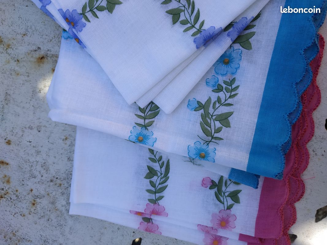Lot de 10 mouchoirs fleurs (image 3)