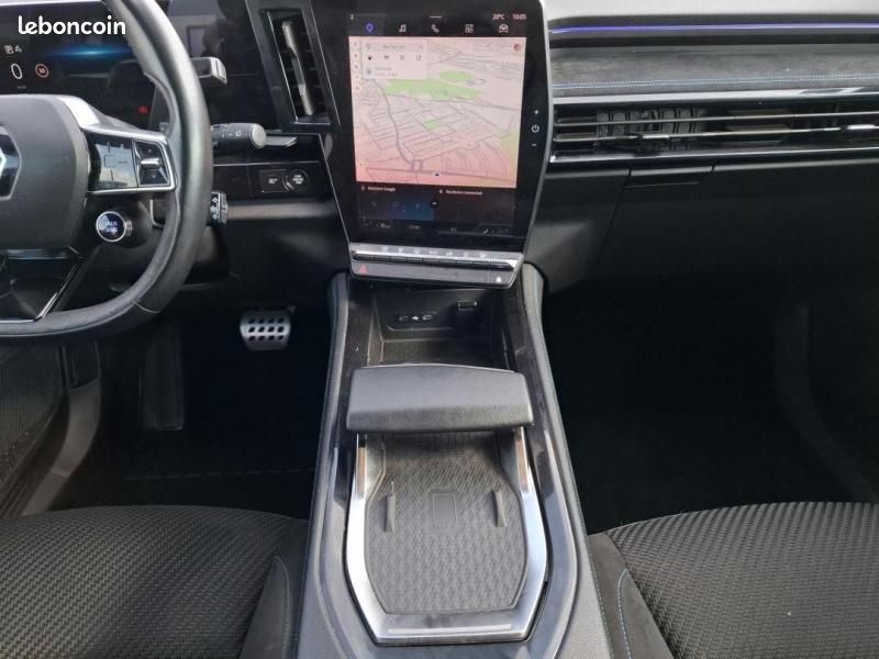 Renault Austral 1.3 TCe mild hybrid 160ch Techno esprit Alpine auto (image 16)