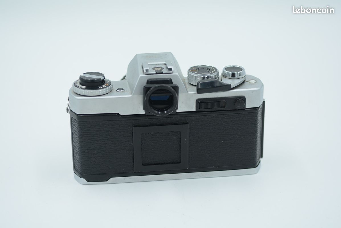 Yashica FRII (image 2)