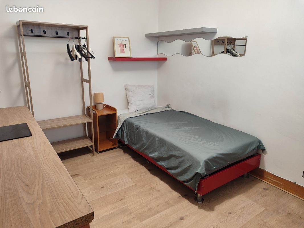 Appartement 1 pièce 13 m² · à Morlaix · 13 m² · 305 €/mois