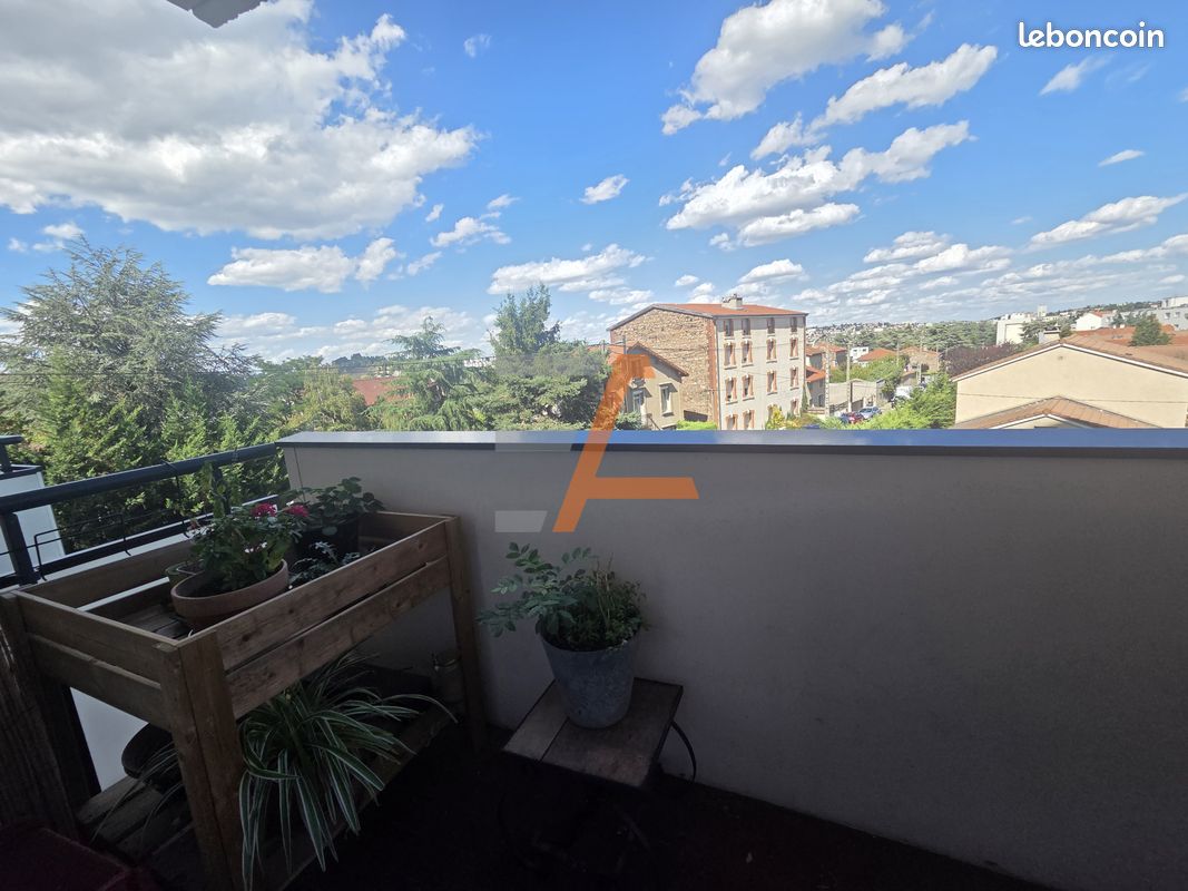 Appartement 3 pièces 66 m² · à Saint-Étienne · 66 m² · 66 000 €