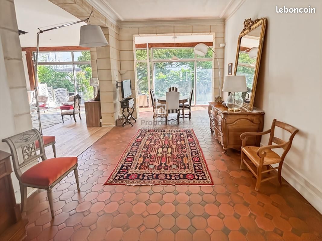 Maison 6 pièces 168 m² · à Bordeaux · 168 m² · 937 000 €