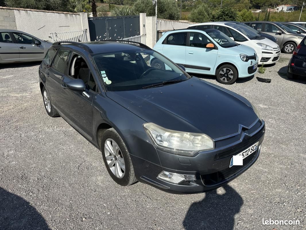 Citroën C5 Tourer HDi 110 FAP Attraction (image 2)