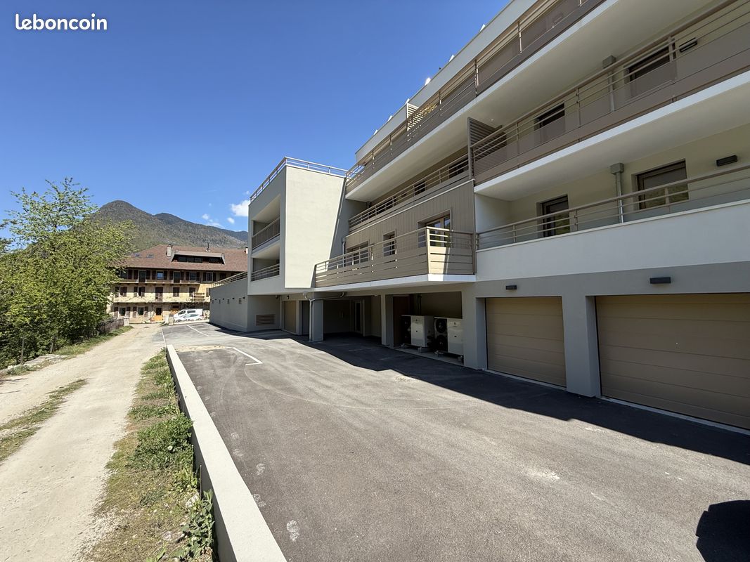 Appartement 3 pièces 75 m² · à Salins-Fontaine · 75 m² · 295 000 €