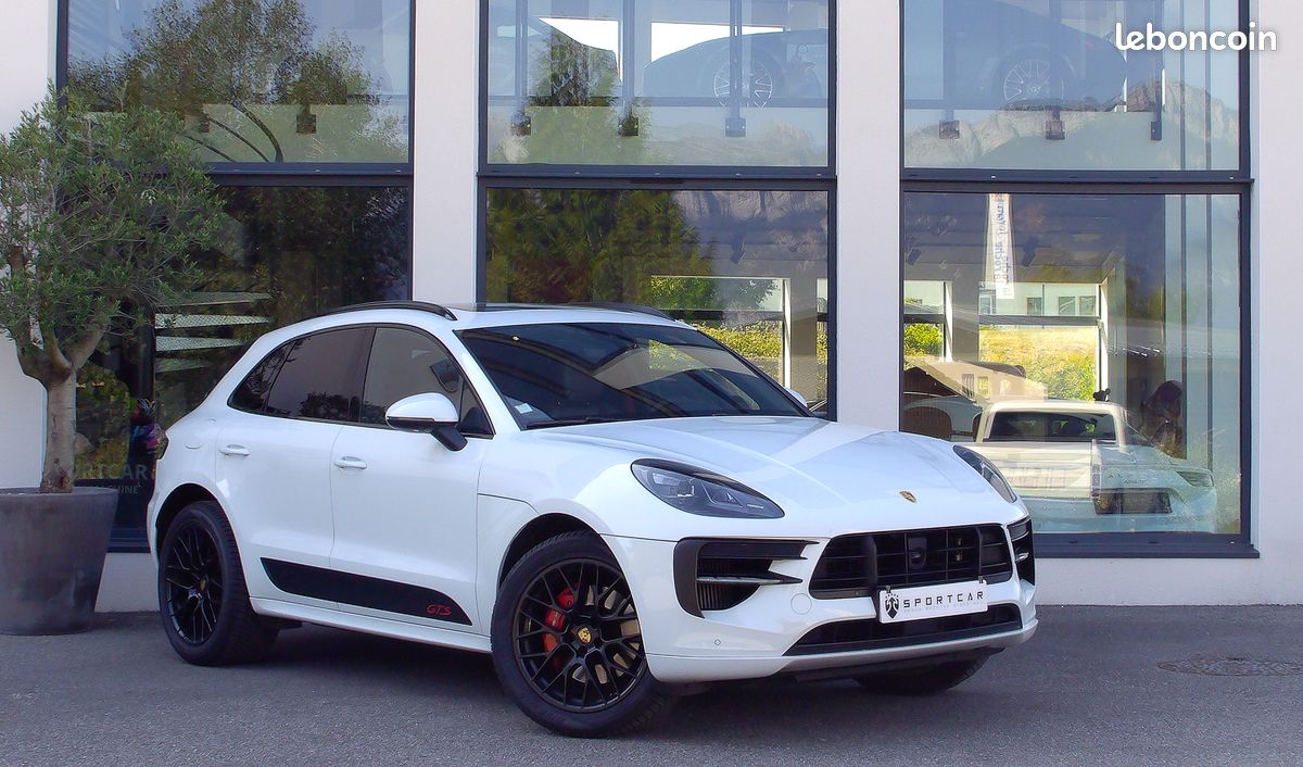 PORSCHE MACAN GTS 2.9 V6 380CH PDK / Pack Design Sport / TOIT OUVRANT PANORAMIQUE / PACK CUIR ETENDU / ECHAPPEMENT SPORT / PASM / Pack Audio BOSE / Régulateur Adaptatif / Attelage remorque électrique (image 4)