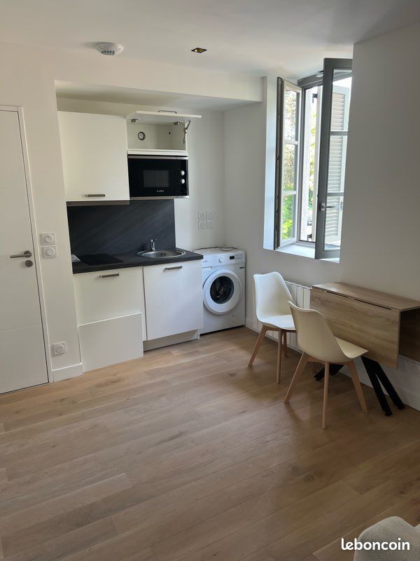 Appartement 1 pièce 18 m² · à Tassin-la-Demi-Lune · 18 m² · 630 €/mois