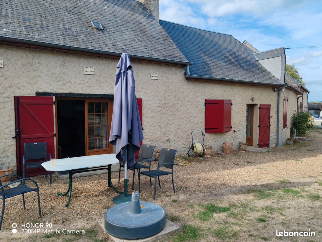 Maison 8 pièces 250 m² · à Beaumont-Pied-de-Boeuf · 250 m² · 310 000 €