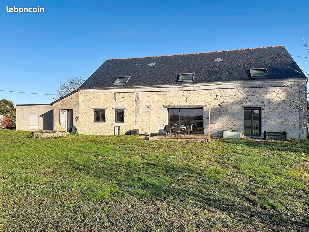 Maison 7 pièces 275 m² · à Loire-Authion · 275 m² · 499 500 €