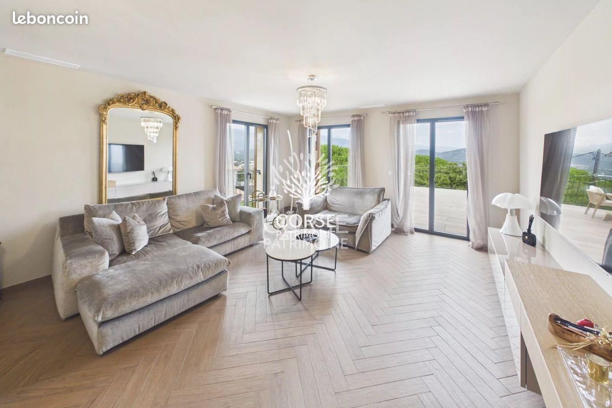 Appartement 4 pièces 102 m² · à Porto-Vecchio · 102 m² · 840 000 €