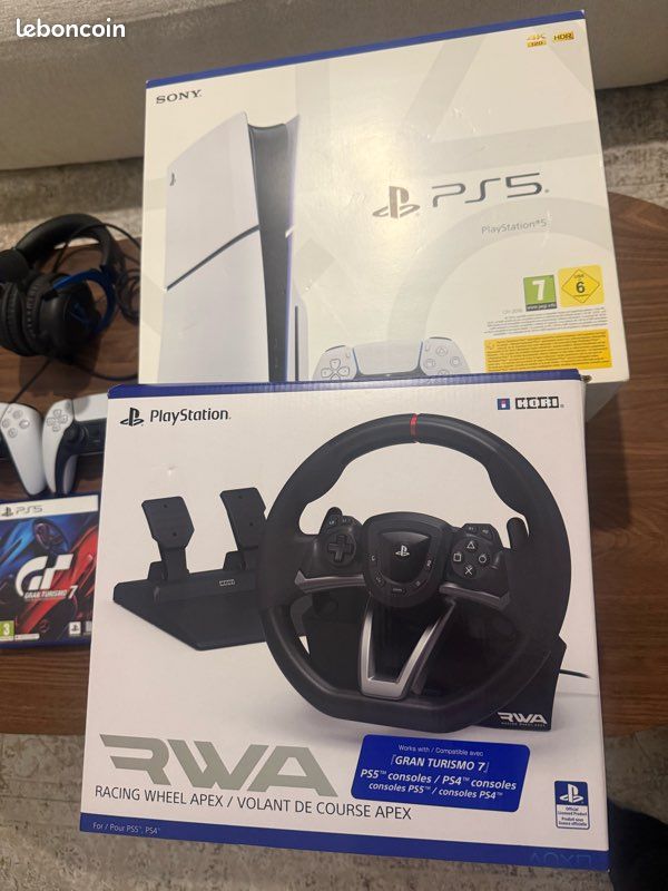 PlayStation 5 (image 4)