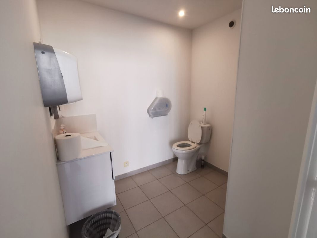 Local commercial 110 m² LA FLECHE (image 7)