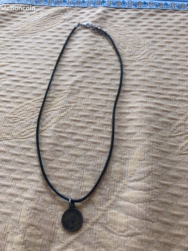 Collier médaille ancienne anglaise (image 5)