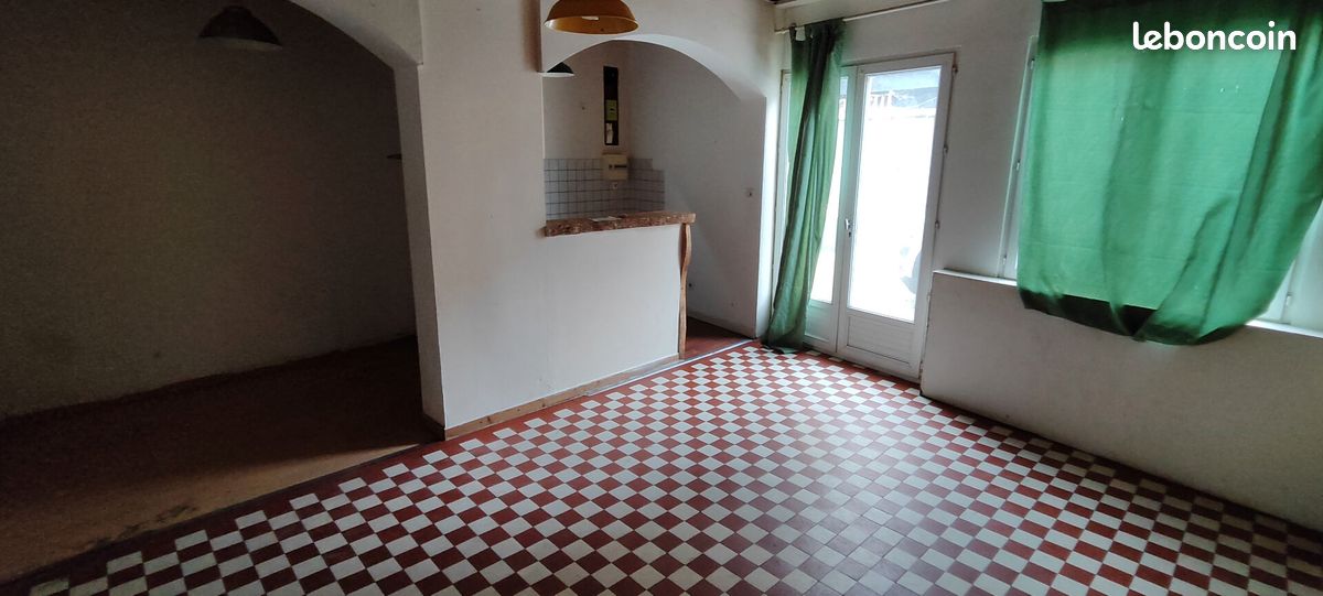 Propriété 6 pièces 153 m² - Coteaux-du-Blanzacais 16250 (image principale 10)