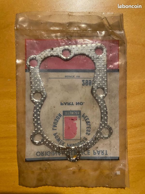 Joint de culasse pour moteur 4 temps Tecumseh 29953B neuf (remplacé par le modèle 29953C) (image 1)