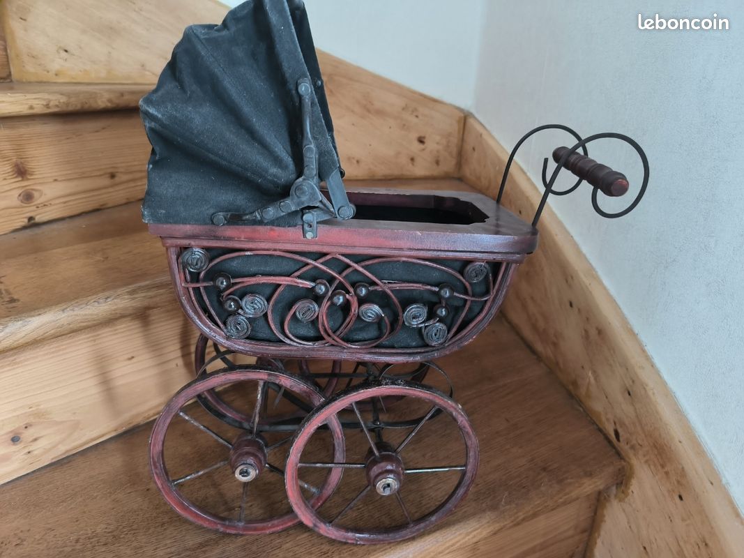 Poussette-canne pour poupon fleurette vintage