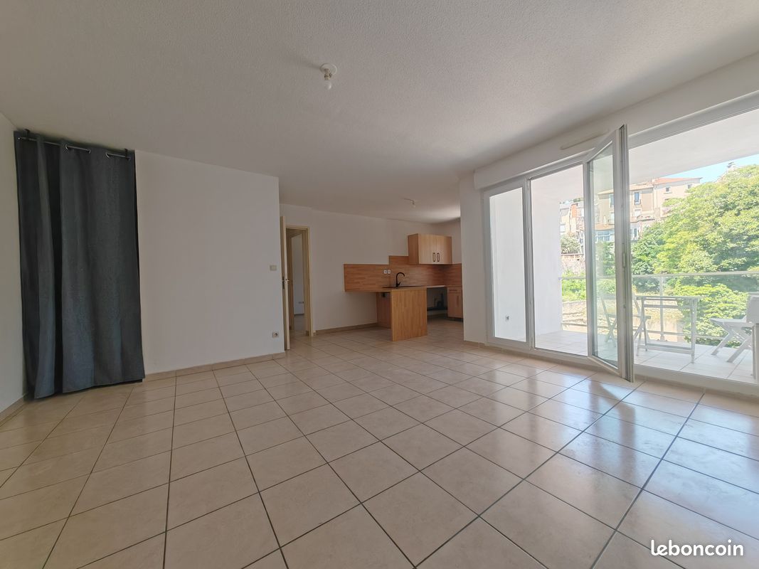 Parking 3 pièces 60 m² · à Béziers · 60 m² · 113 000 €