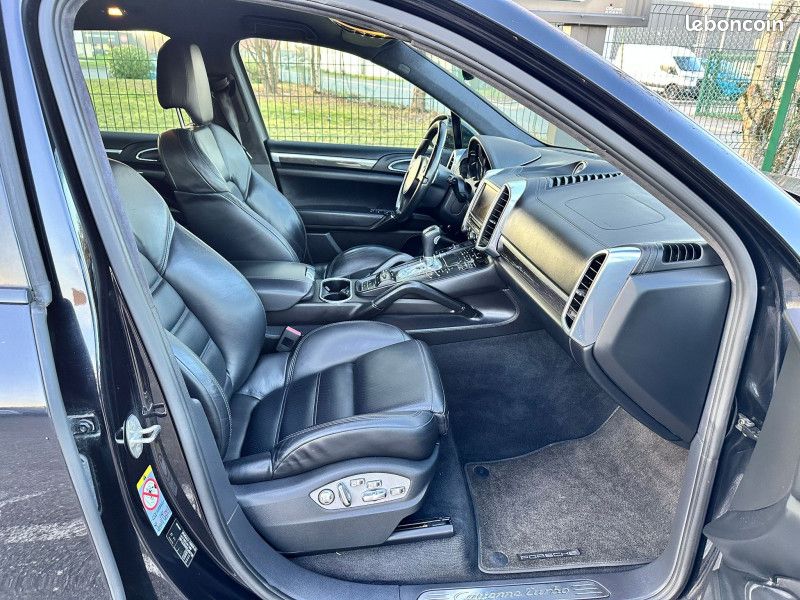 Porsche CAYENNE TURBO 500 CV (958) CAYENNE TURBO V8 500 CV (image 13)