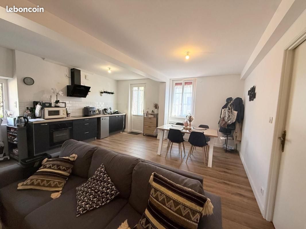 Maison 3 pièces 64 m² · à Aire-sur-l'Adour · 64,2 m² · 670 €/mois