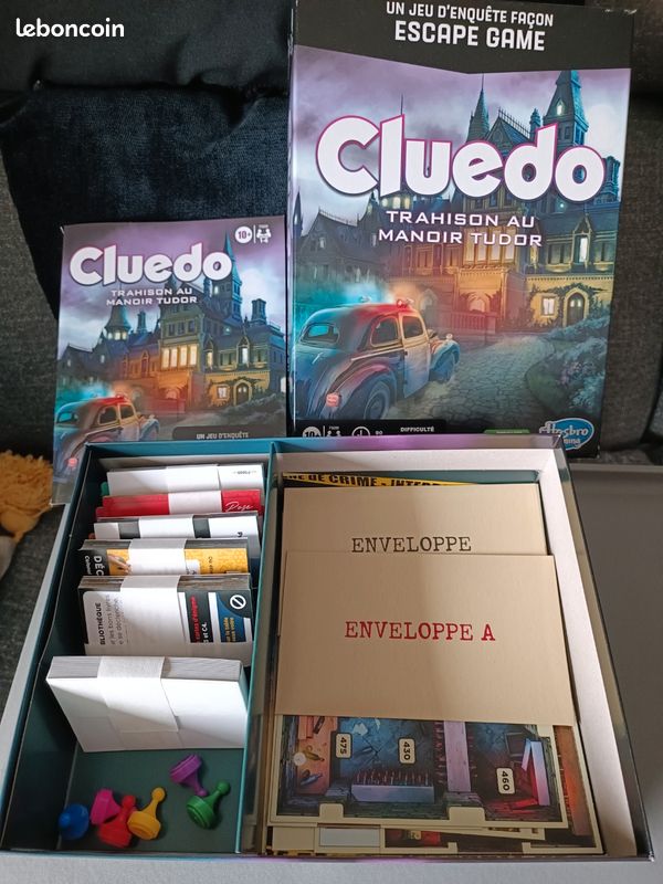 Jeu Cluedo Version De Voyage - 'Meurtre Au Manoir Tudor', Incomplet (manque Pièces)