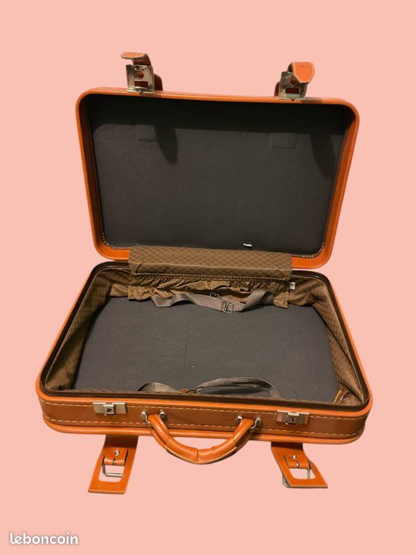 Valise vintage skaï noir - Vintage by fabichka