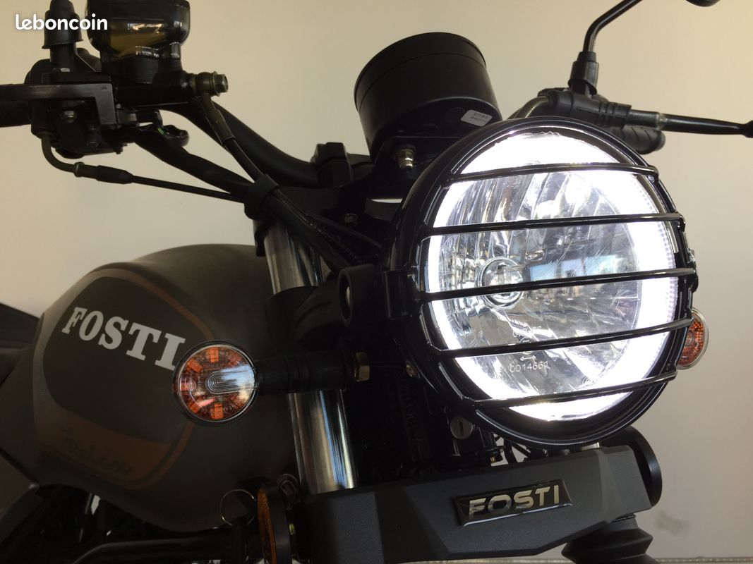 Moto Roadster FOSTI F66 50cc 4 temps EURO5 Scrambler BlackCafé moto NEUVE et GARANTIE dès 14 ans (image 5)