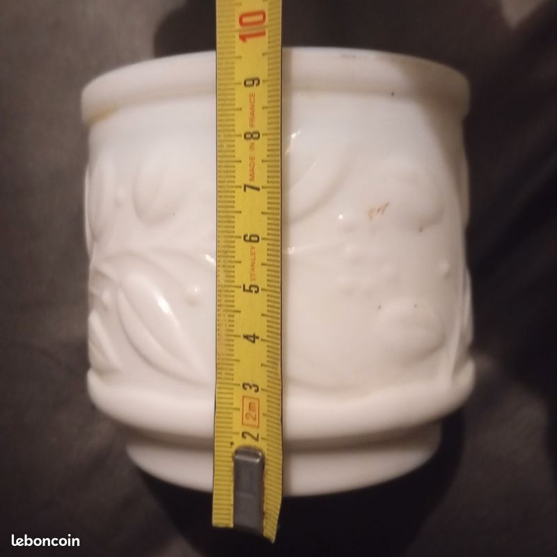 Vase en verre opaline blanc – Décor floral raffiné (image 8)