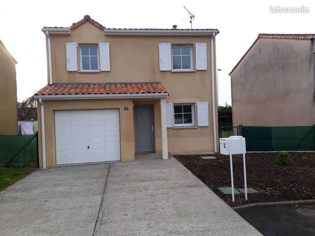 Maison 4 pièces 89 m² · à Niort · 89 m² · 825 €/mois
