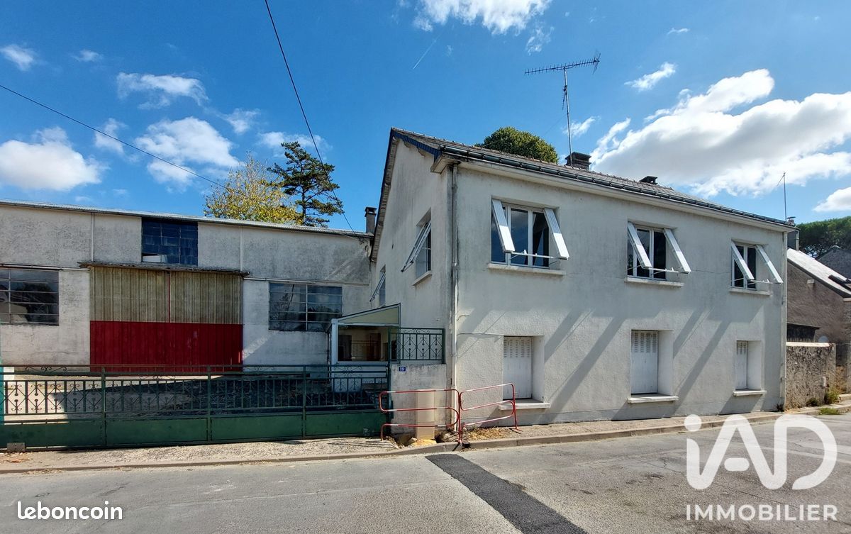 Maison 6 pièces 133 m² · à Truyes · 133 m² · 174 000 €