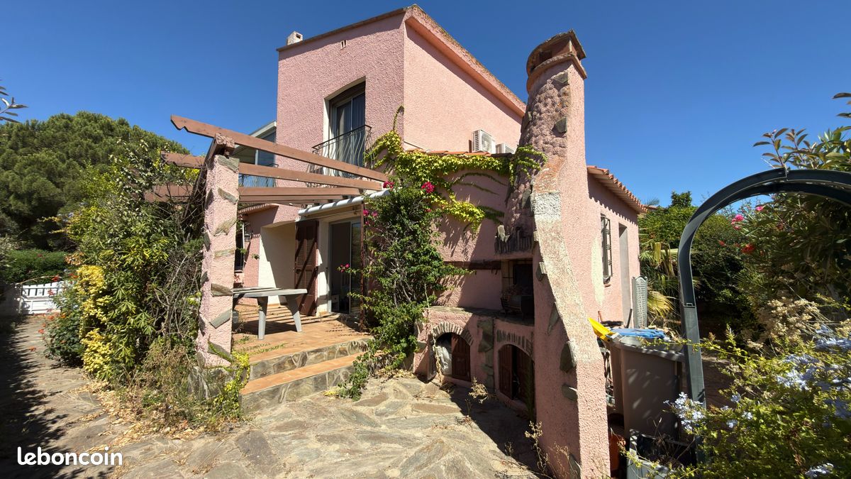 Maison 4 pièces 142 m² · à Saint-Cyprien · 142 m² · 349 000 €