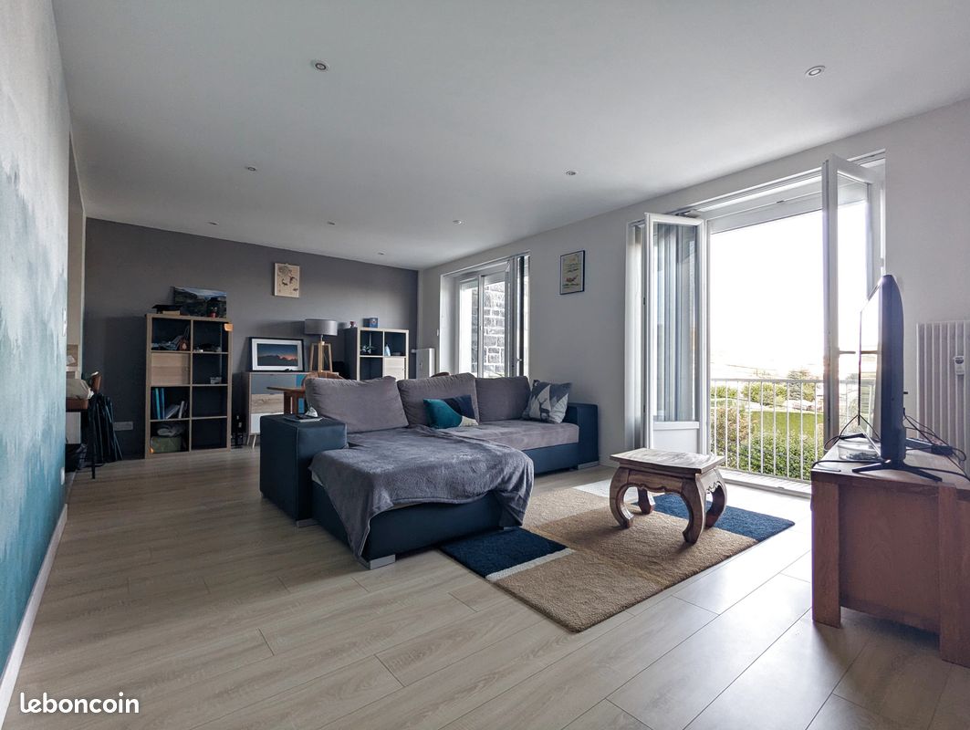 Appartement 3 pièces 93 m² · à Clermont-Ferrand · 93 m² · 900 €/mois